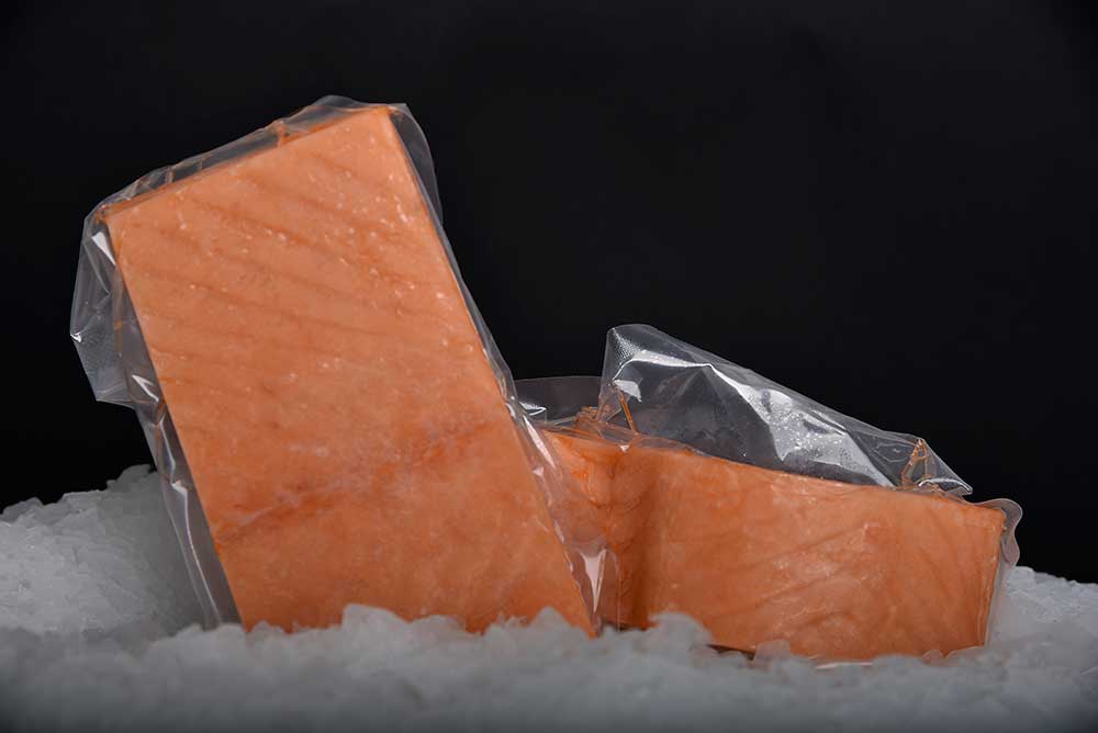 Salmón en trozos con piel Kg